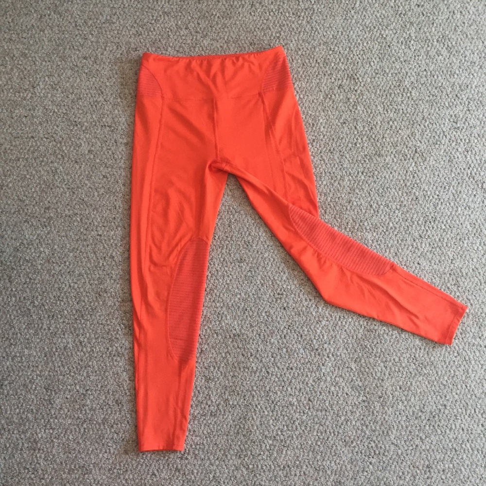 Free People Movement leggings.